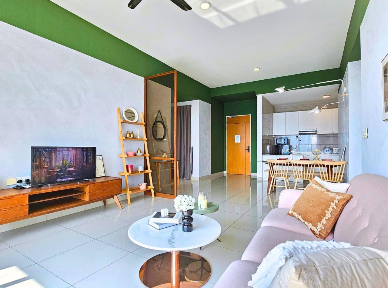Conezion Near Ioi City Mall, Maeps Serdang, Putrajaya By Cloud Host Eksteriør billede